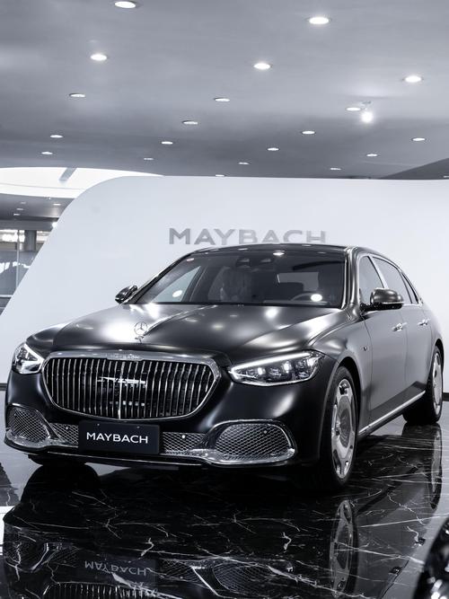 成都258岚图汽车的售后服务让用户无忧出行，迈巴赫未来的豪华车趋势